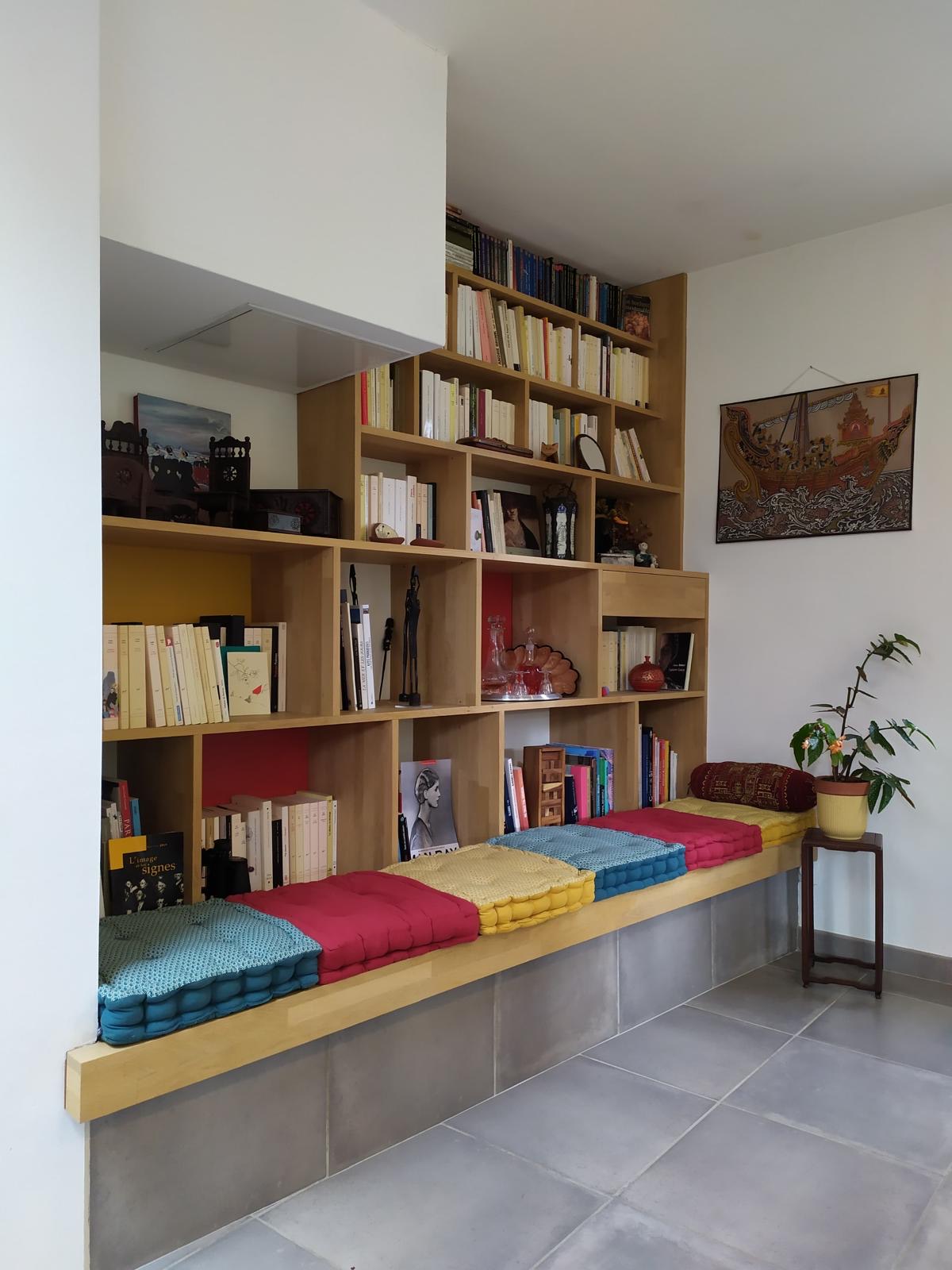Bibliothèque chêne vernis